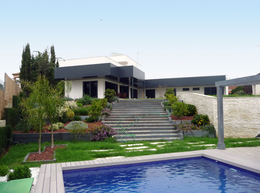 Reforma y ampliación de 1 vivienda unifamiliar aislada en Espartinas, Sevilla (2012)